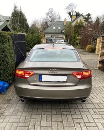 Audi A5 cena 54000 przebieg: 188832, rok produkcji 2011 z Legionowo małe 277